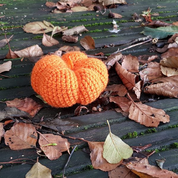 Crochet-Amigurumi-Pumpkin