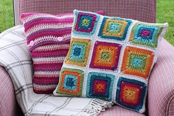 Granny Square and Stripe Cushion kit