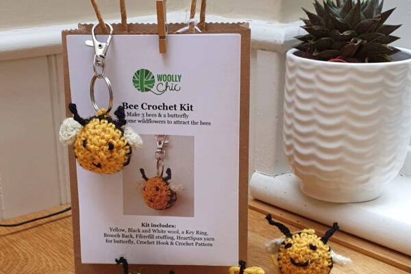 Bee_Crochet_Kit_makes_3_bees